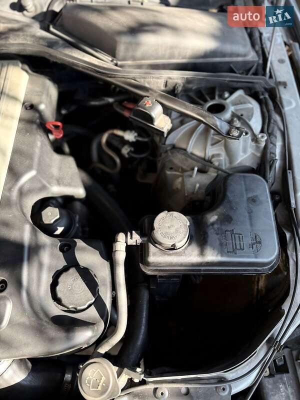 Седан BMW 5 Series 2004 в Коблеве