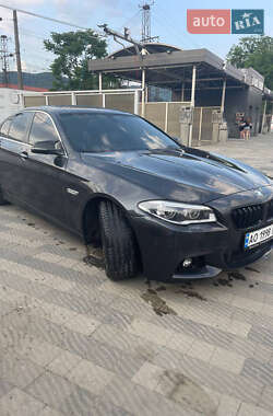 Седан BMW 5 Series 2013 в Сваляве
