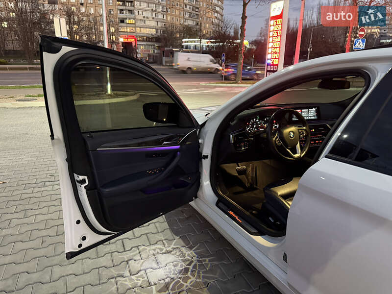 Седан BMW 5 Series 2017 в Кривом Роге фото 31 Седан BMW 5 Series 2017 в Кривом Роге