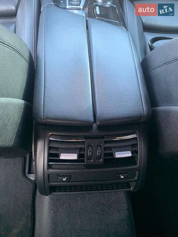 Универсал BMW 5 Series 2015 в Ровно