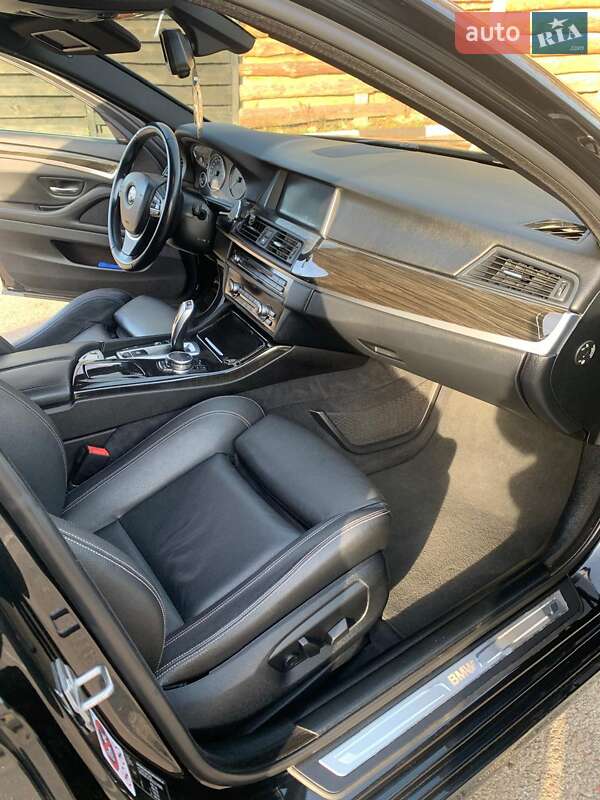 Универсал BMW 5 Series 2015 в Ровно
