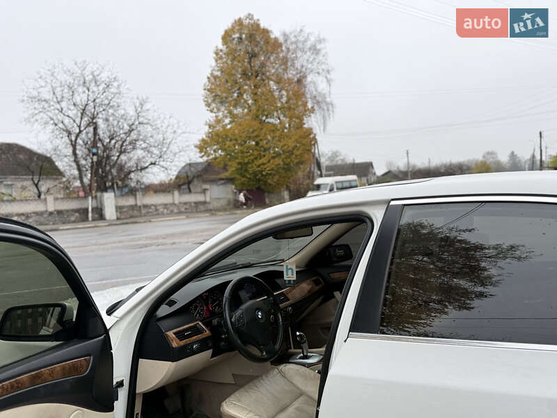 Седан BMW 5 Series 2009 в Житомире