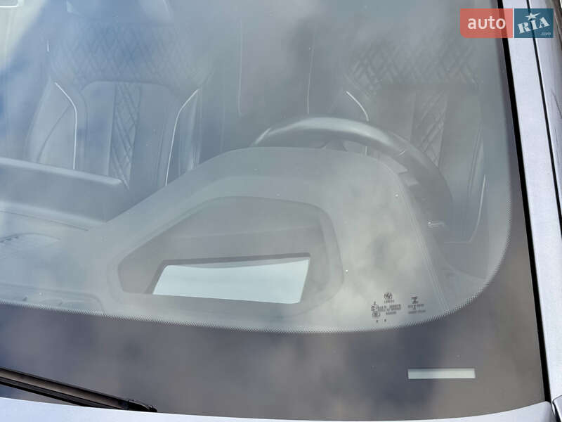 Седан BMW 5 Series 2018 в Киеве