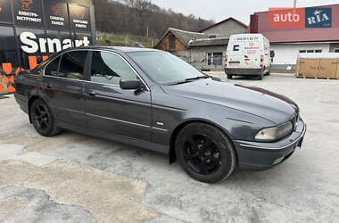 Седан BMW 5 Series 2001 в Тернополі