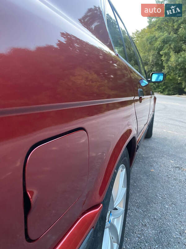 Седан BMW 5 Series 1994 в Виннице