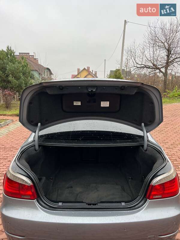 Седан BMW 5 Series 2008 в Чернівцях