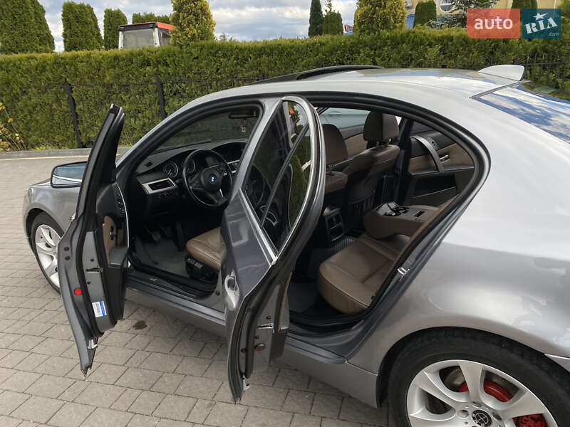 Седан BMW 5 Series 2004 в Долине фото 29 Седан BMW 5 Series 2004 в Долине