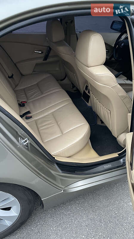 Седан BMW 5 Series 2004 в Киеве фото 13 Седан BMW 5 Series 2004 в Киеве