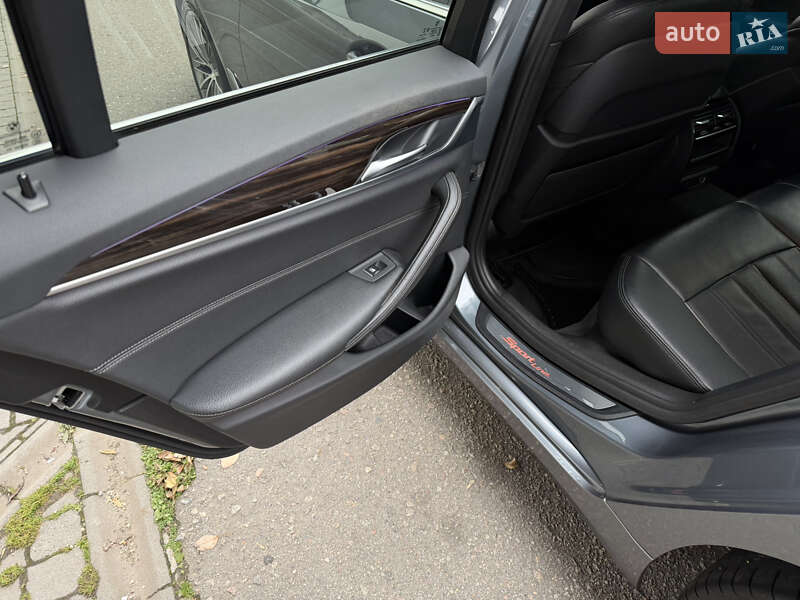 Седан BMW 5 Series 2017 в Запорожье фото 36 Седан BMW 5 Series 2017 в Запорожье