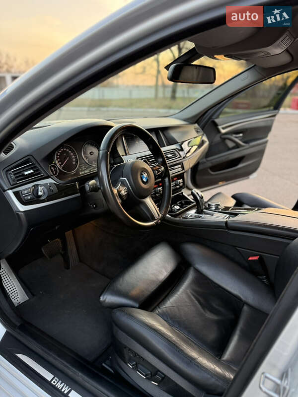 Седан BMW 5 Series 2012 в Днепре