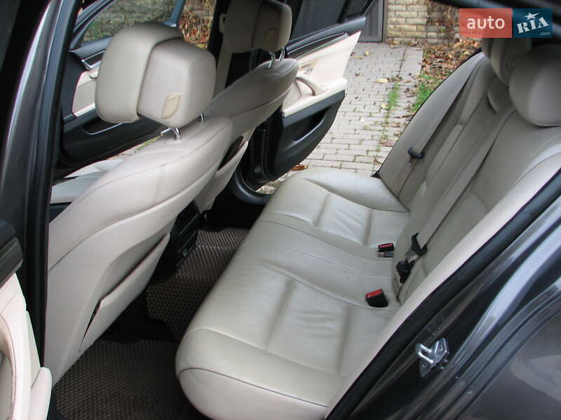 Седан BMW 5 Series 2010 в Києві фото 15 Седан BMW 5 Series 2010 в Києві