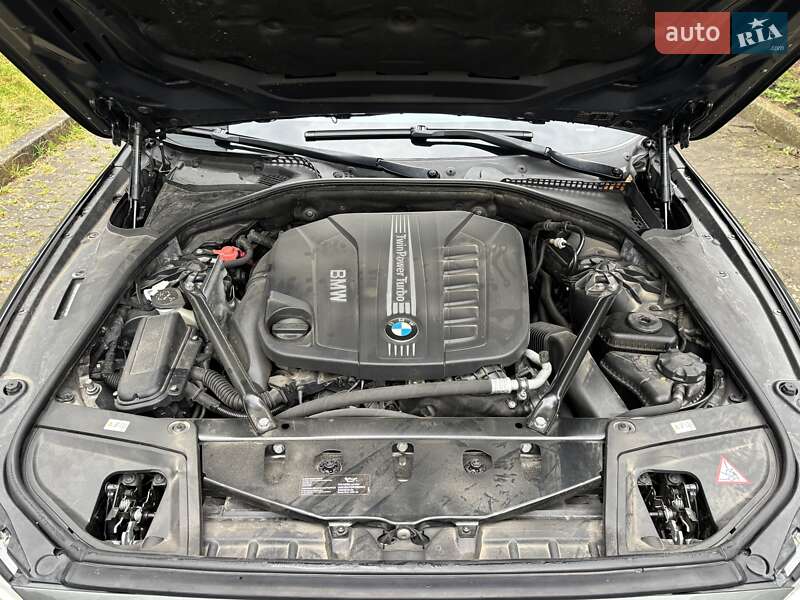 Седан BMW 5 Series 2013 в Львові