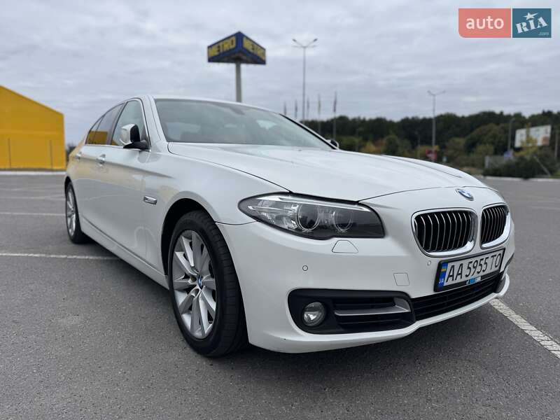 Седан BMW 5 Series 2012 в Киеве