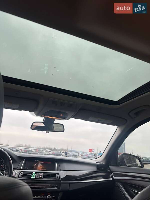 Седан BMW 5 Series 2016 в Києві