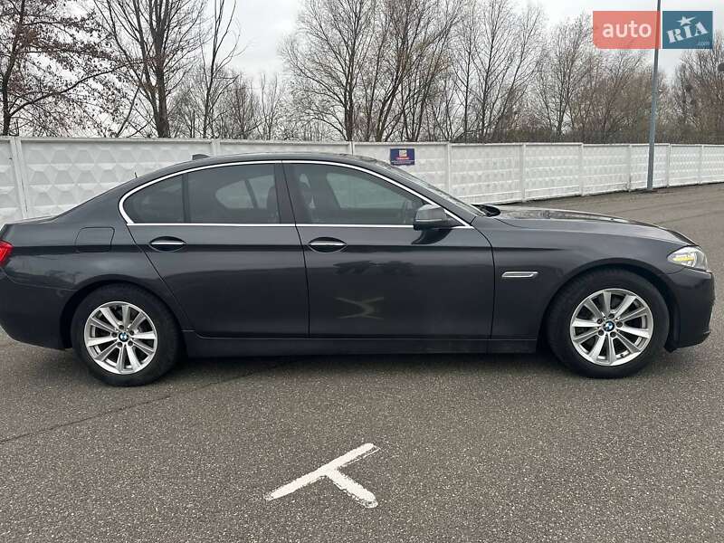 Седан BMW 5 Series 2016 в Києві