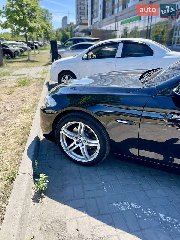 Седан BMW 5 Series 2011 в Днепре