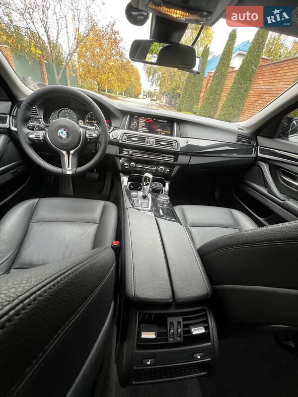 Седан BMW 5 Series 2016 в Кропивницком