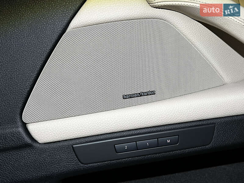 Седан BMW 5 Series 2012 в Одессе