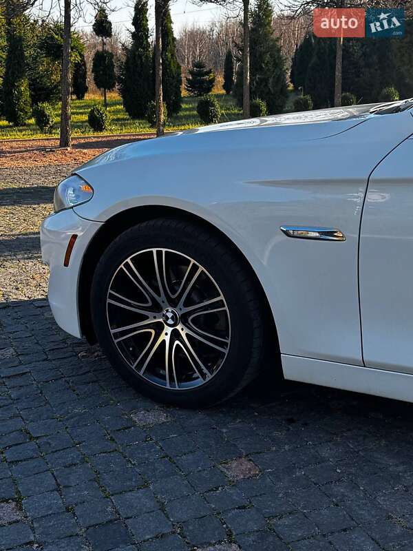 Седан BMW 5 Series 2011 в Житомире
