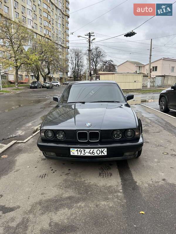 Седан BMW 5 Series 1987 в Одессе фото 2 Седан BMW 5 Series 1987 в Одессе