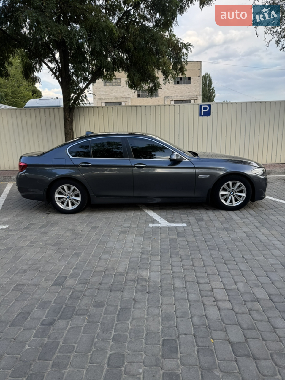 2016 BMW 5er - мініатюра 18