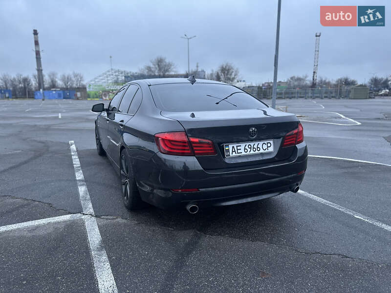 Седан BMW 5 Series 2012 в Днепре