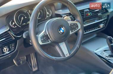 Седан BMW 5 Series 2018 в Ужгороді