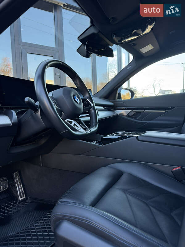 Седан BMW 5 Series 2024 в Львове фото 12 Седан BMW 5 Series 2024 в Львове