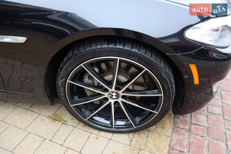 Седан BMW 5 Series 2013 в Львове