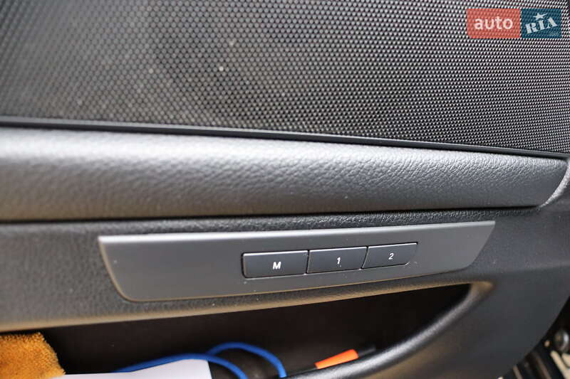 Седан BMW 5 Series 2013 в Львове