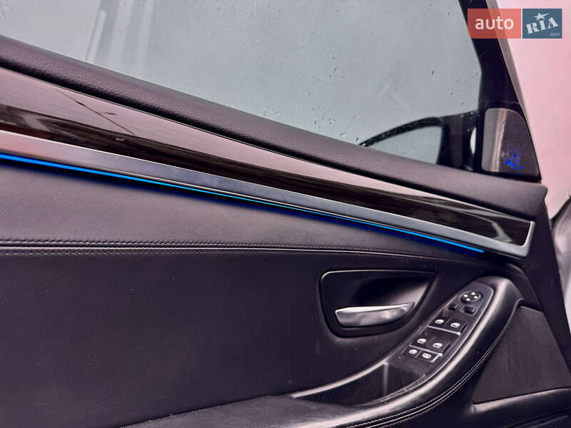 Седан BMW 5 Series 2015 в Гайсине