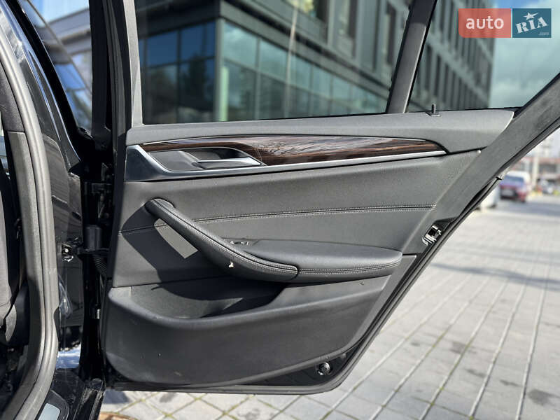 Седан BMW 5 Series 2018 в Львове фото 59 Седан BMW 5 Series 2018 в Львове
