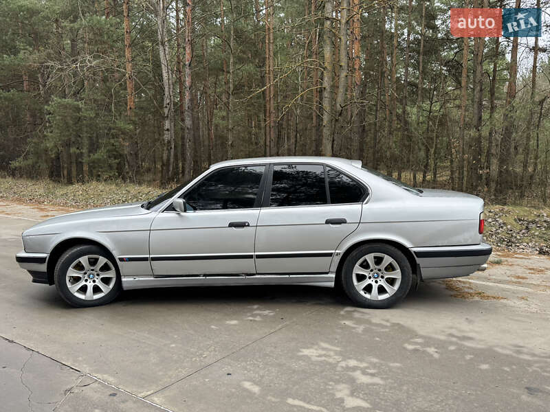 Седан BMW 5 Series 1990 в Славуте фото 7 Седан BMW 5 Series 1990 в Славуте