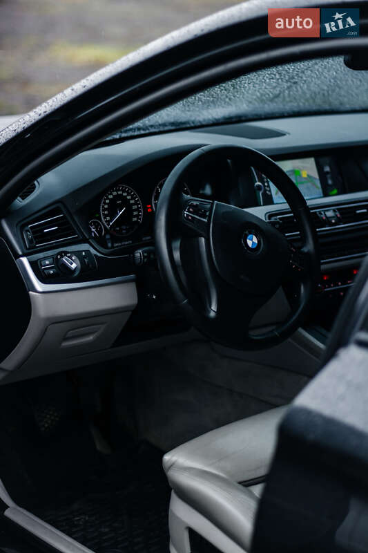 Универсал BMW 5 Series 2012 в Ровно