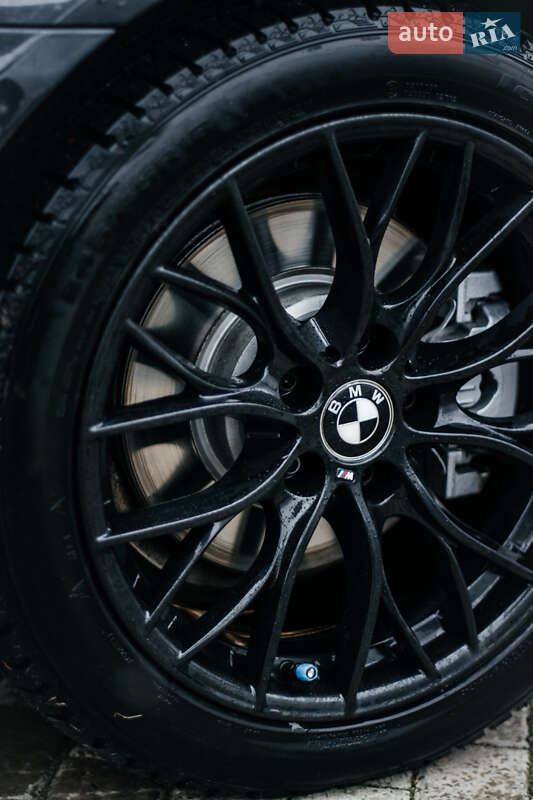 Универсал BMW 5 Series 2012 в Ровно