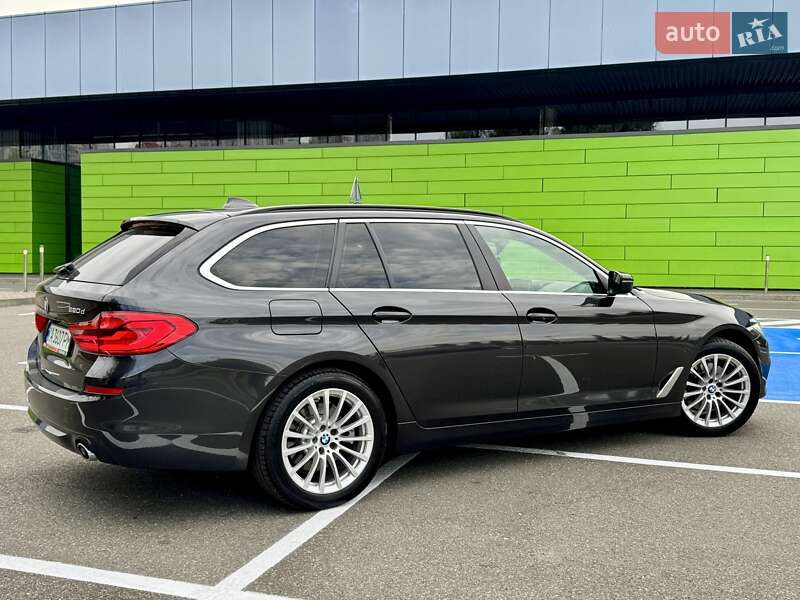 Универсал BMW 5 Series 2017 в Киеве фото 16 Универсал BMW 5 Series 2017 в Киеве