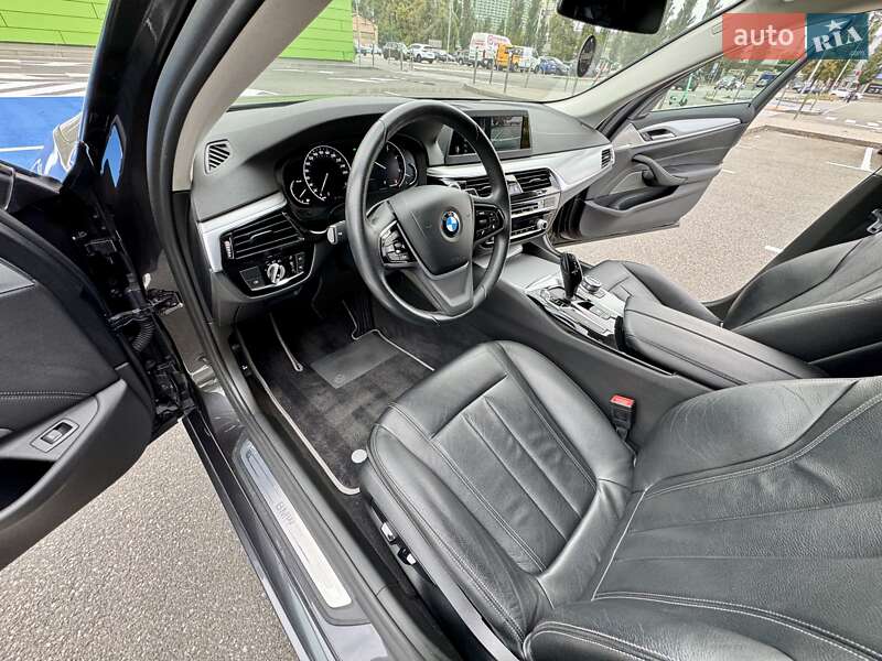 Универсал BMW 5 Series 2017 в Киеве фото 30 Универсал BMW 5 Series 2017 в Киеве