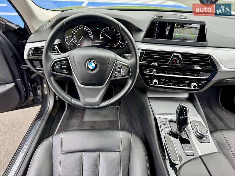 Универсал BMW 5 Series 2017 в Киеве фото 51 Универсал BMW 5 Series 2017 в Киеве