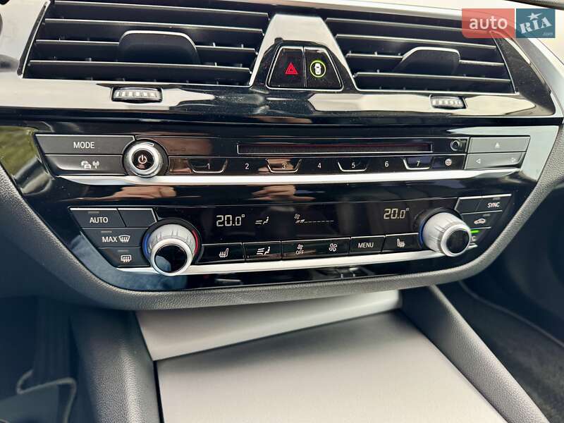 Универсал BMW 5 Series 2017 в Киеве фото 60 Универсал BMW 5 Series 2017 в Киеве