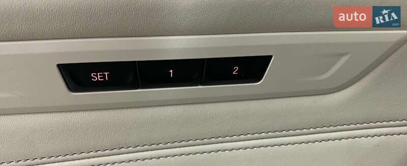 Седан BMW 5 Series 2017 в Львове