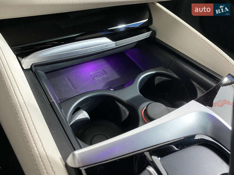 Седан BMW 5 Series 2017 в Львове