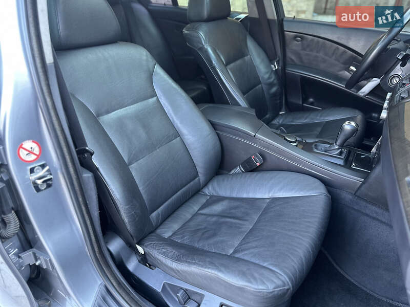 Седан BMW 5 Series 2004 в Коломые
