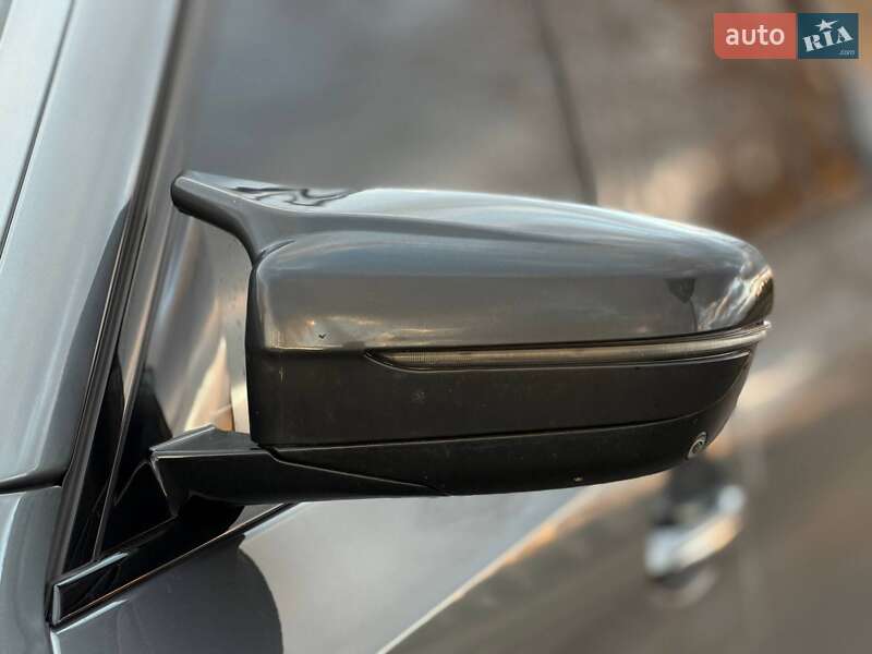 Седан BMW 5 Series 2017 в Кривом Роге