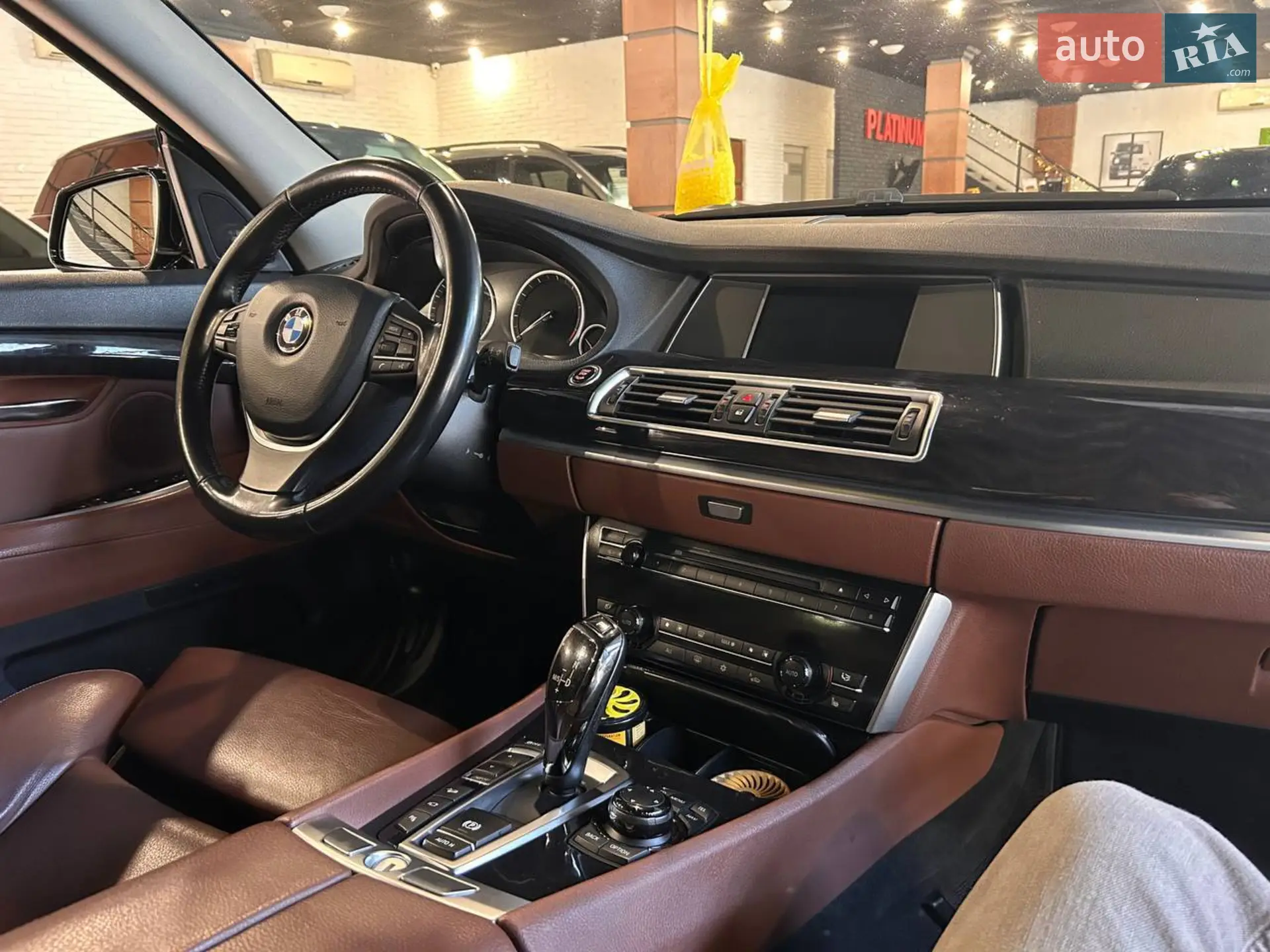 2011 BMW 5er - мініатюра 26