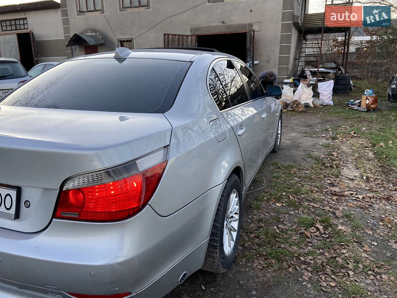 Седан BMW 5 Series 2004 в Славуте