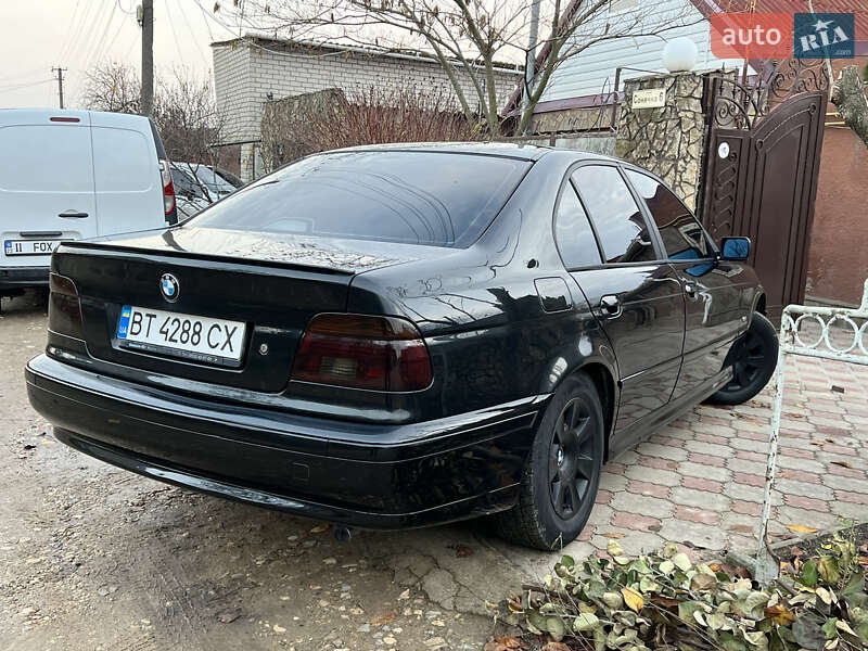Седан BMW 5 Series 2003 в Херсоне
