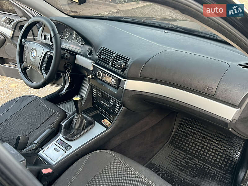 Седан BMW 5 Series 2003 в Херсоне