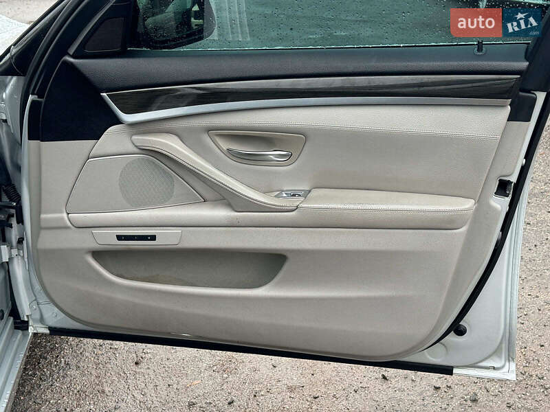 Седан BMW 5 Series 2011 в Виннице