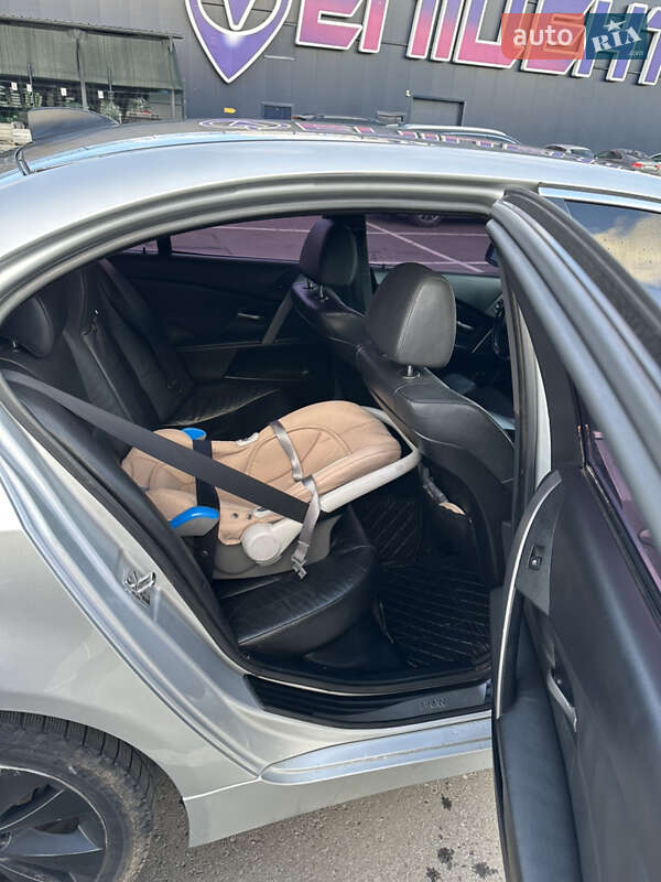 Седан BMW 5 Series 2003 в Чернигове