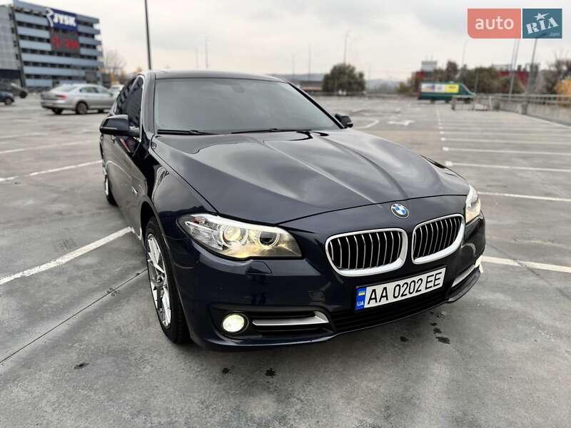 Седан BMW 5 Series 2016 в Киеве